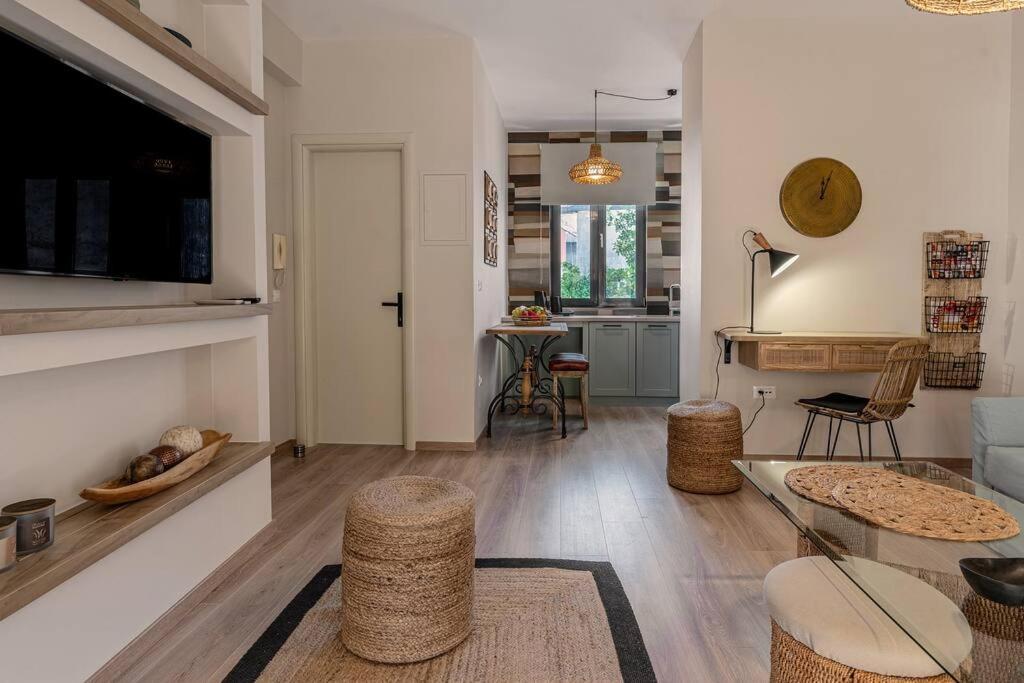 Enigma, A Lux And Boho City Apartment Downtown 프레베자 외부 사진
